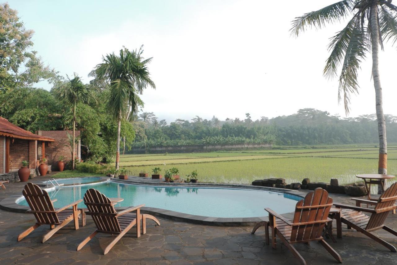 Gopalan Borobudur Hotel Magelang Exterior foto