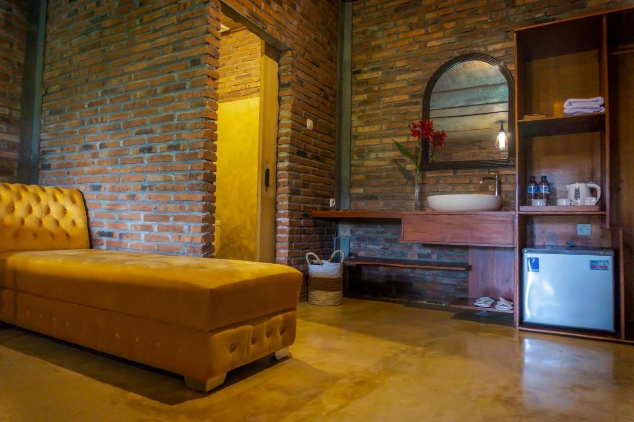Gopalan Borobudur Hotel Magelang Exterior foto